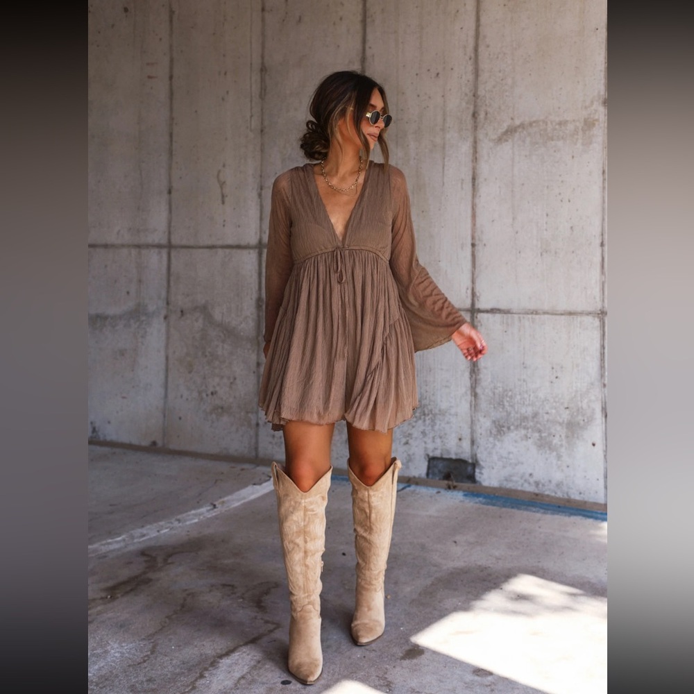 NWOT - Lane 201 - Maya Lace Romper
